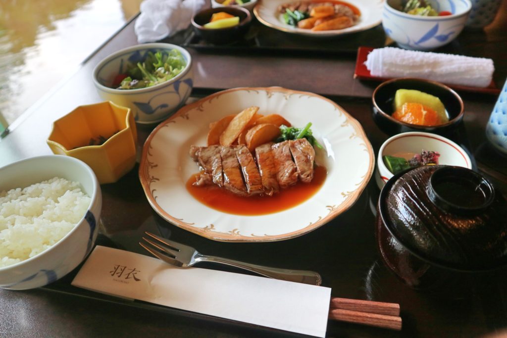 オークラ東京ベイの朝食ステーキ