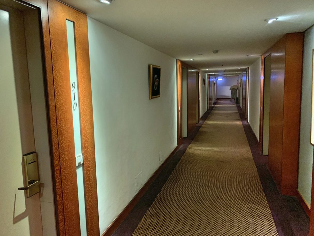 グロリアプリンスホテルの廊下