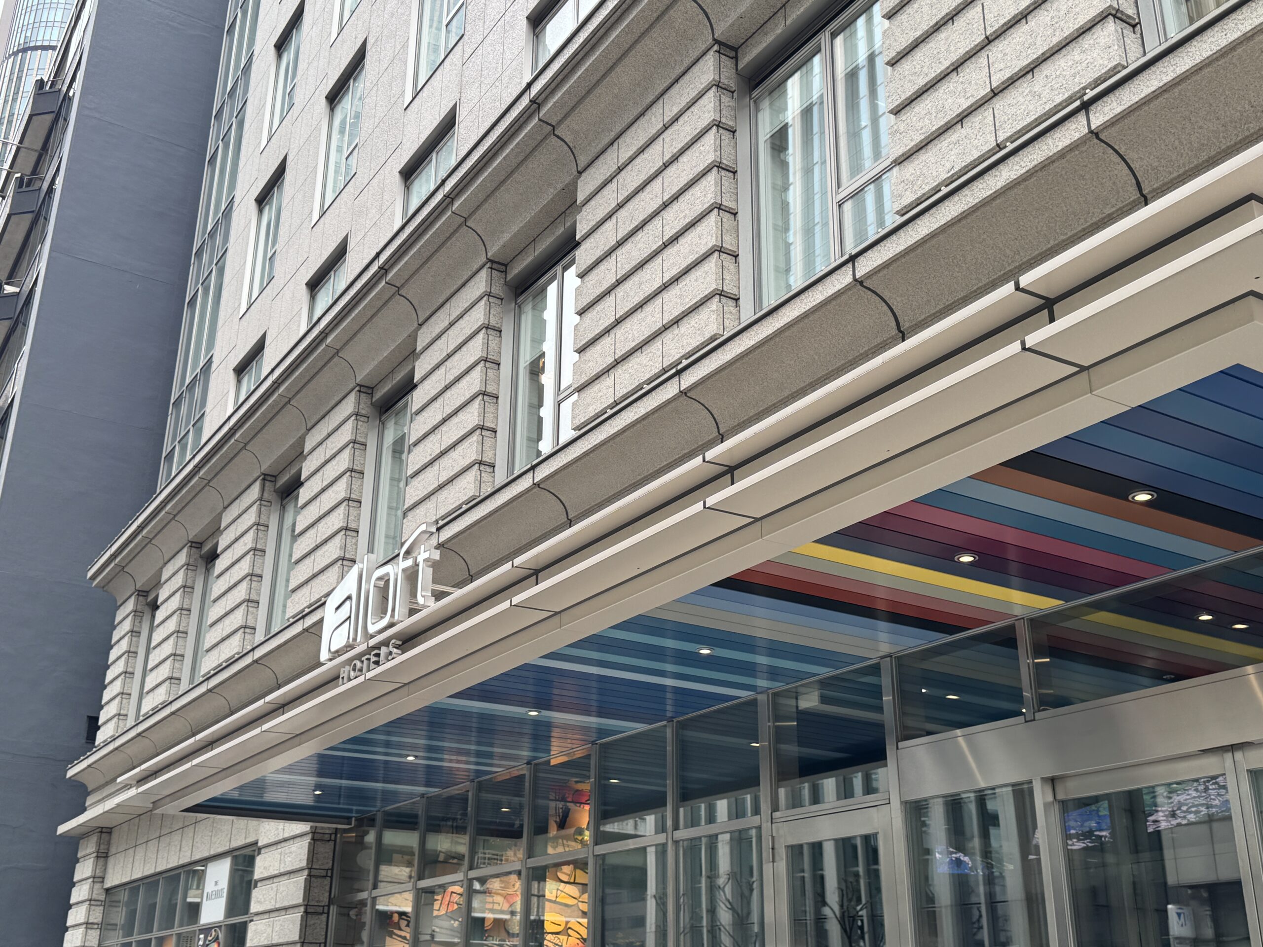 アロフト大阪堂島の外観