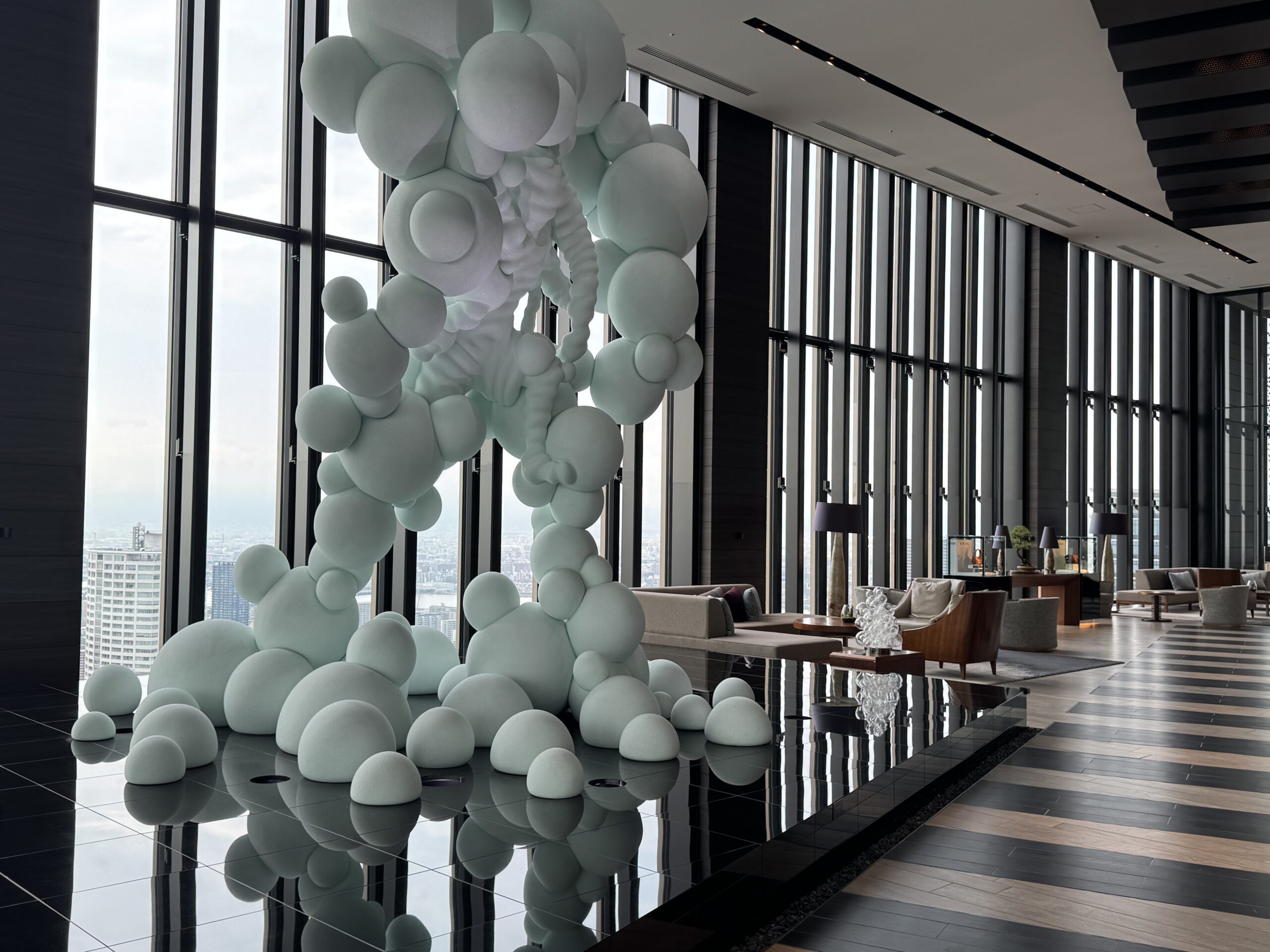 コンラッド大阪のロビー