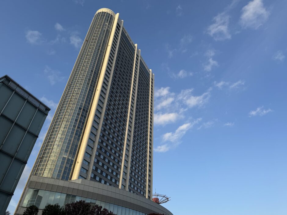 東京ドームホテルの外観