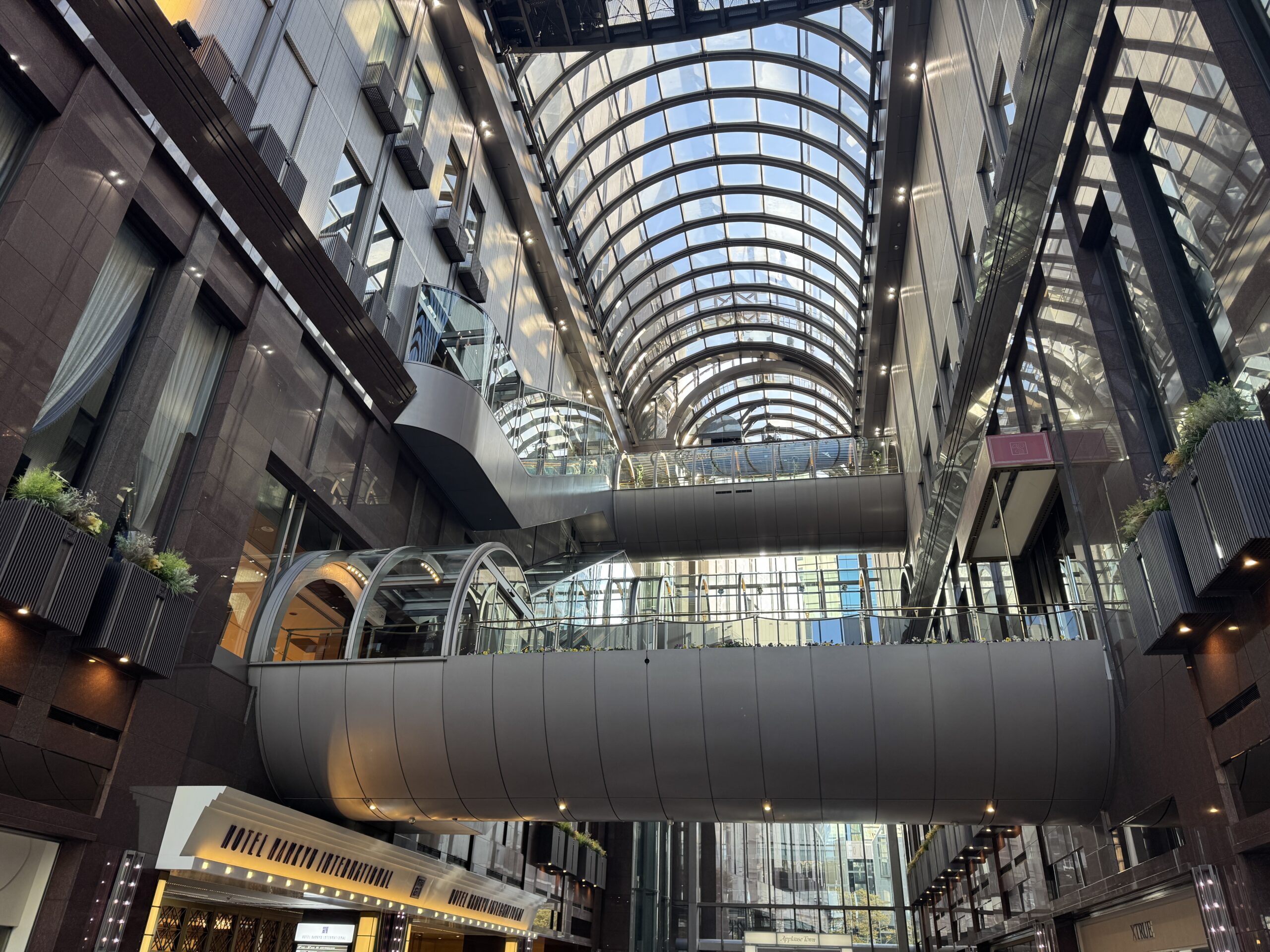 ホテル阪急インターナショナルの館内