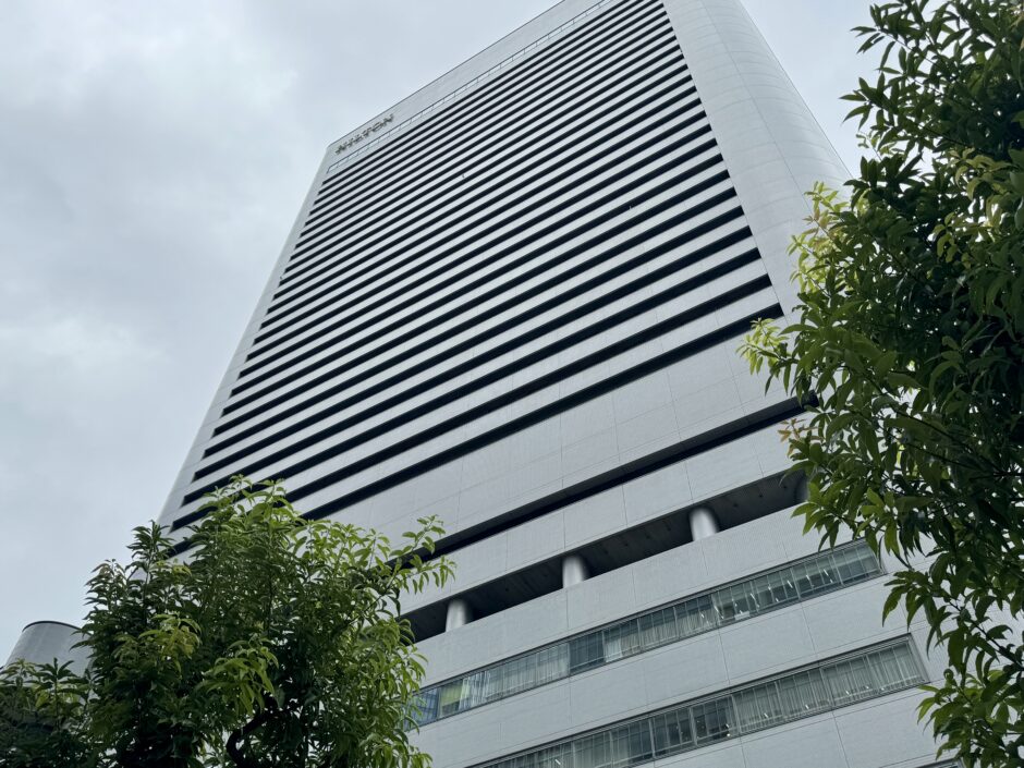 ヒルトン大阪の外観