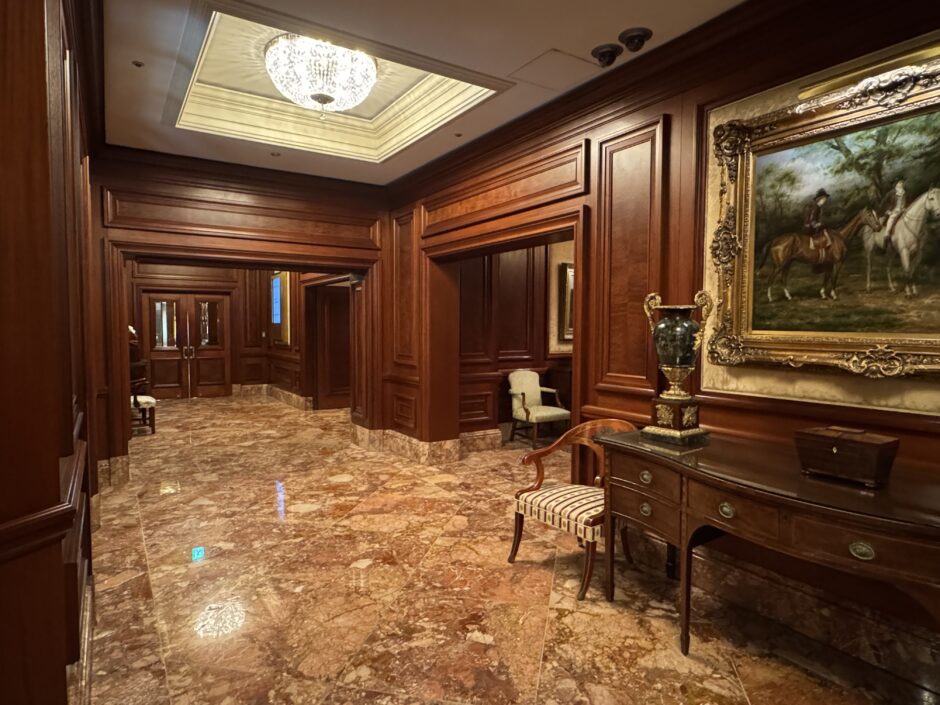 リッツカールトン大阪の館内