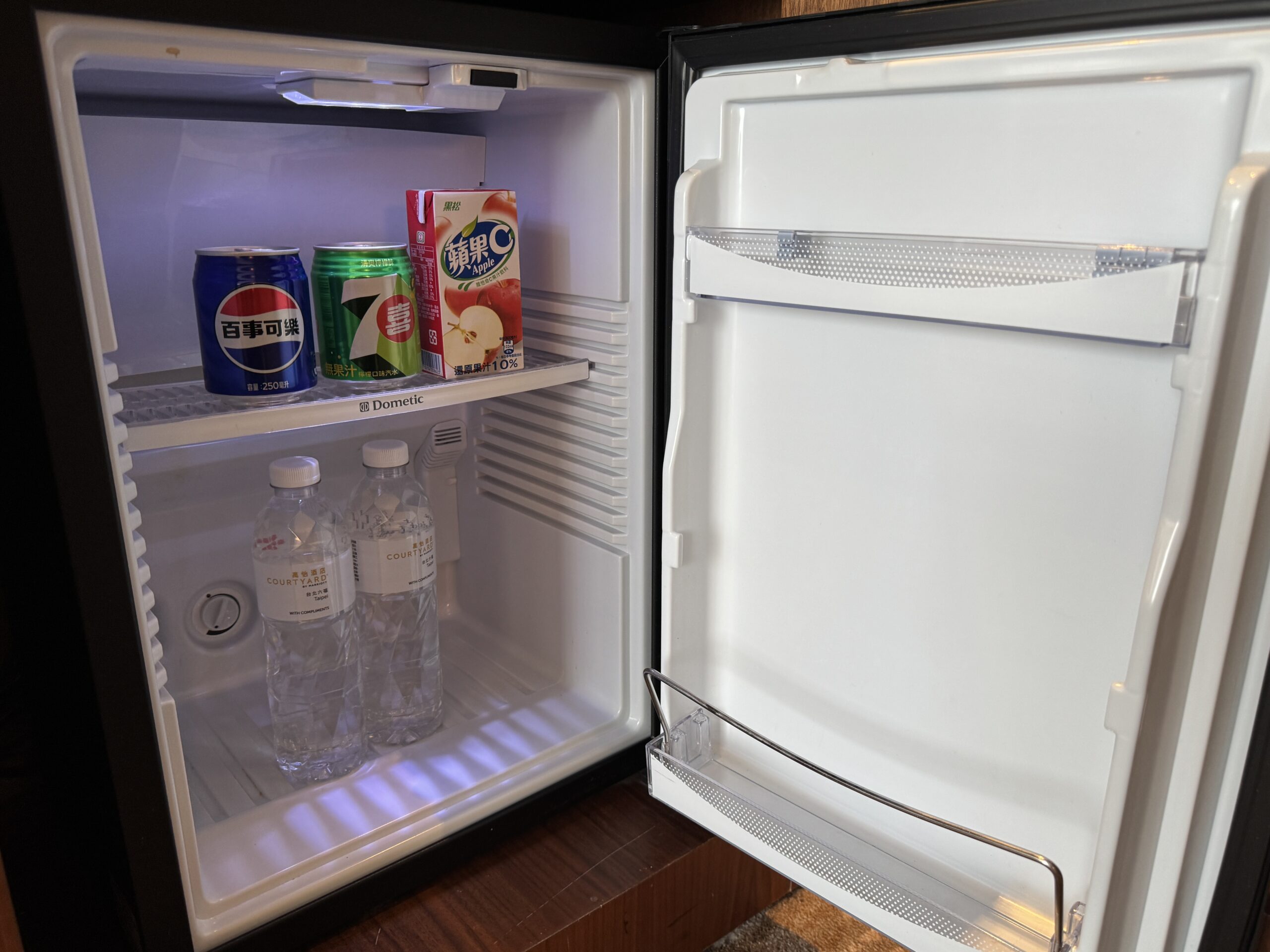 コートヤード台北の冷蔵庫